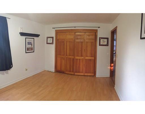 22 Skye Line Dr, Sutton, MA 01590 photo 8