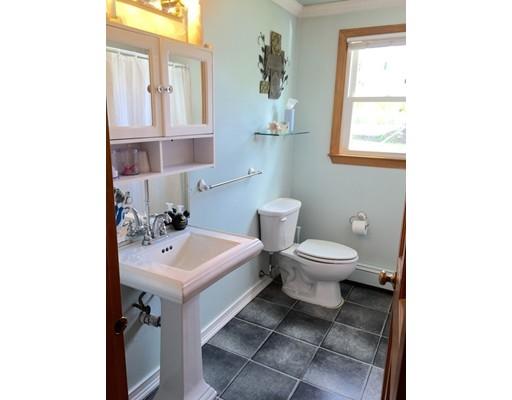 22 Skye Line Dr, Sutton, MA 01590 photo 11