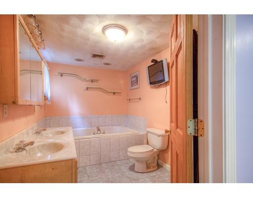 34 Bow, Saugus, MA 01906 photo 9