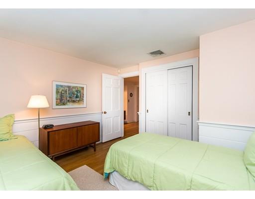 43 Brackett St, Needham, MA 02492 photo 13
