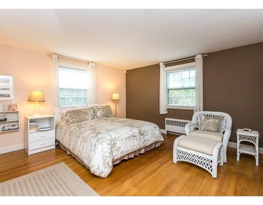 43 Brackett St, Needham, MA 02492 photo 11