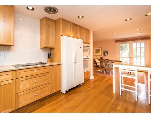 43 Brackett St, Needham, MA 02492 photo 4