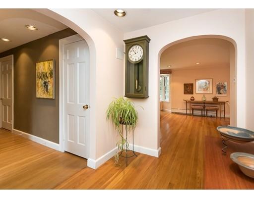 43 Brackett St, Needham, MA 02492 photo 2