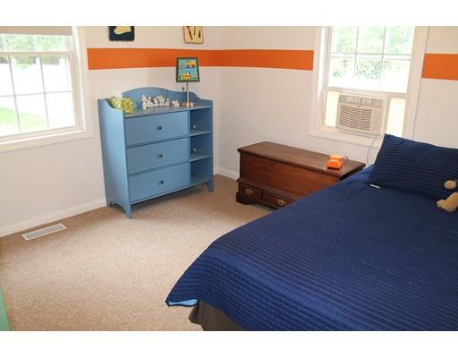 17 Picadilly St, Upton, MA 01568 photo 15