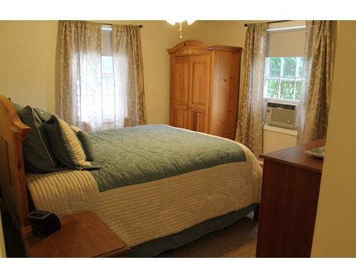 17 Picadilly St, Upton, MA 01568 photo 12