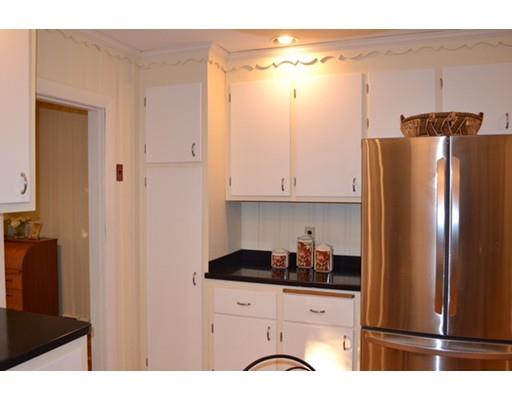 8 Goodyear St, Beverly, MA 01915 photo 3