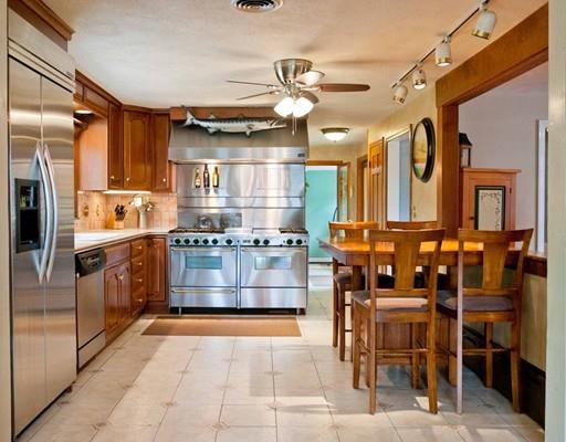 7 Sweetser St, Wakefield, MA 01880 photo 9