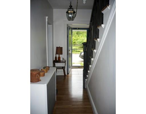 19 Denmark St, Worcester, MA 01605 photo 5