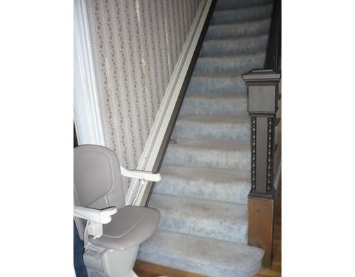 19 Denmark St, Worcester, MA 01605 photo 6