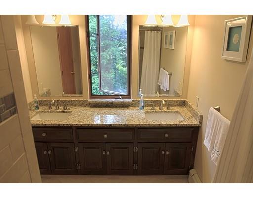 21 Lantern Ln, Worcester, MA 01609 photo 14