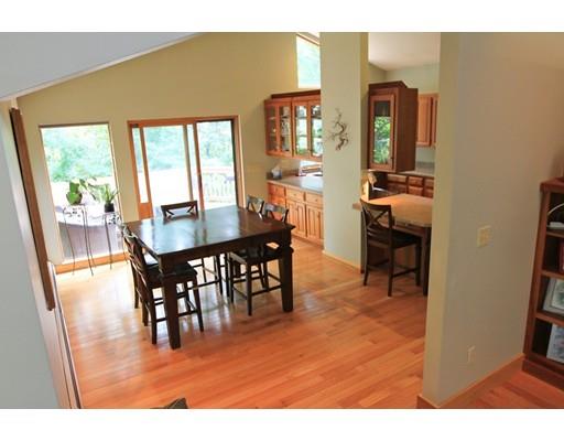21 Lantern Ln, Worcester, MA 01609 photo 7