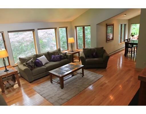 21 Lantern Ln, Worcester, MA 01609 photo 4