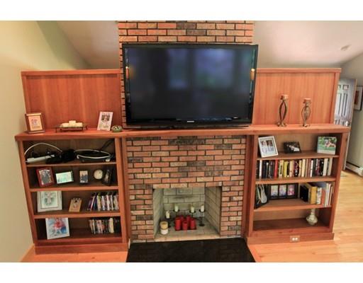 21 Lantern Ln, Worcester, MA 01609 photo 5