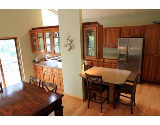 21 Lantern Ln, Worcester, MA 01609 photo 8