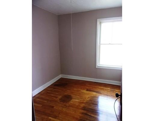 292 Tecumseh St, Fall River, MA 02721 photo 5