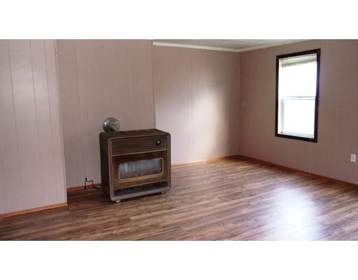 292 Tecumseh St, Fall River, MA 02721 photo 12