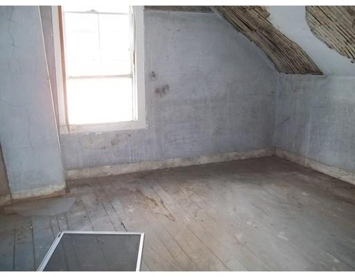 292 Tecumseh St, Fall River, MA 02721 photo 20