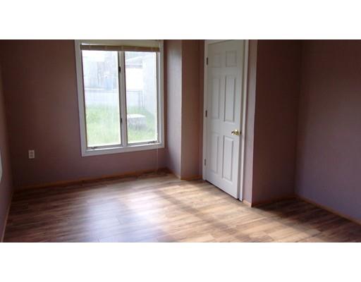 292 Tecumseh St, Fall River, MA 02721 photo 11