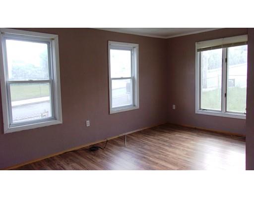 292 Tecumseh St, Fall River, MA 02721 photo 8