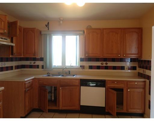 87 Tremont St, Fall River, MA 02720 photo 2