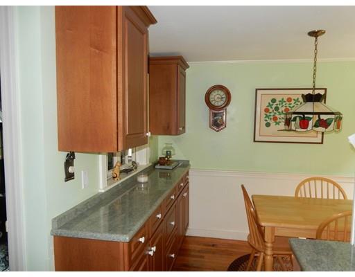 2 Rolling Ln, Needham, MA 02492 photo 5