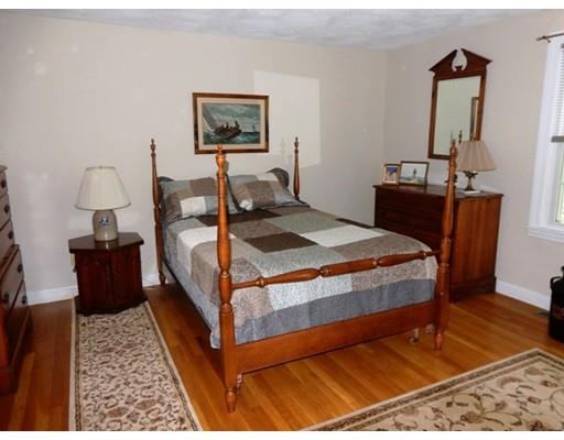 2 Rolling Ln, Needham, MA 02492 photo 7