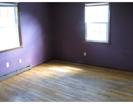 25 Bowker St, Worcester, MA 01604 photo 8