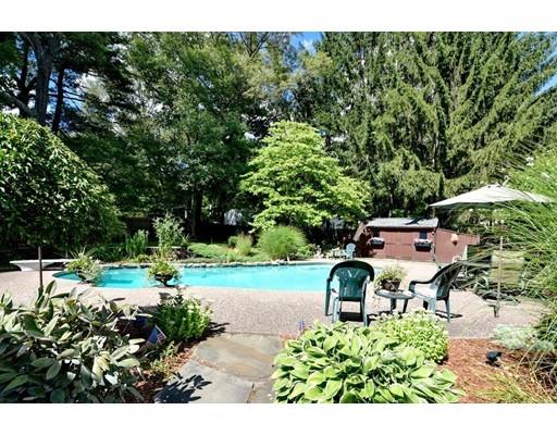 37 Bow St, Millis, MA 02054 photo 5