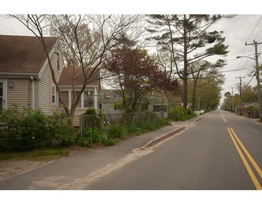 2 Medina Dr, Wareham, MA 02571 photo 2