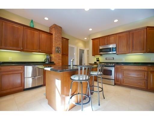 99 Centre St, Danvers, MA 01923 photo 8