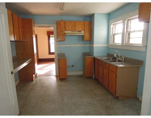 85 Mapledell St, Springfield, MA 01109 photo 10