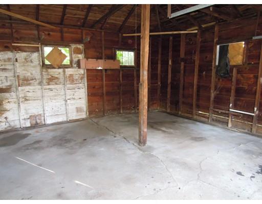 85 Mapledell St, Springfield, MA 01109 photo 6