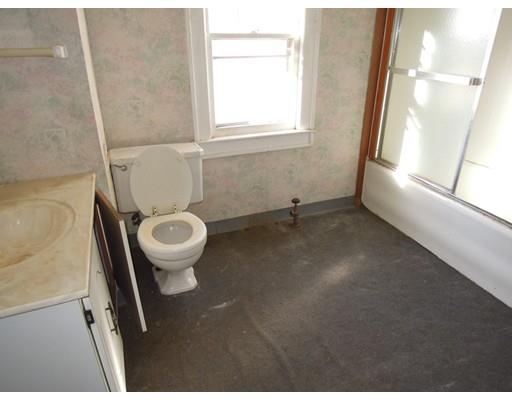 85 Mapledell St, Springfield, MA 01109 photo 13
