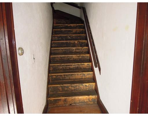 85 Mapledell St, Springfield, MA 01109 photo 12