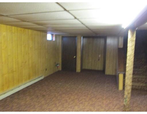175 Murphy Ln, Chicopee, MA 01020 photo 9