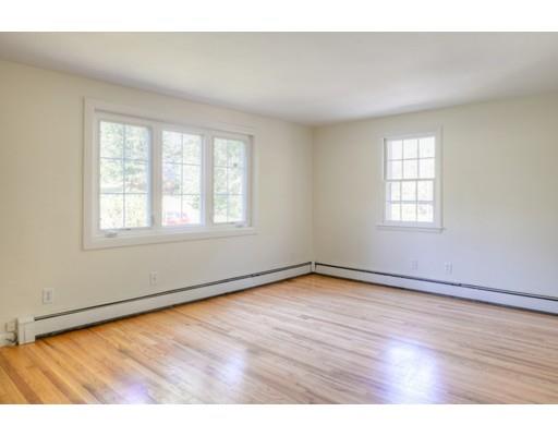 25 Putnam Ln, Danvers, MA 01923 photo 2