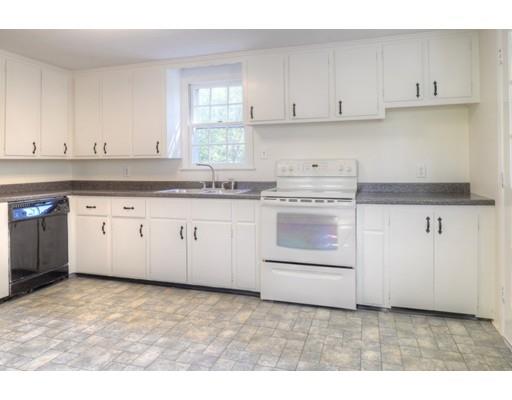 25 Putnam Ln, Danvers, MA 01923 photo 9