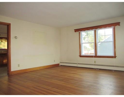 25 Carpenter Ave, Worcester, MA 01605 photo 3