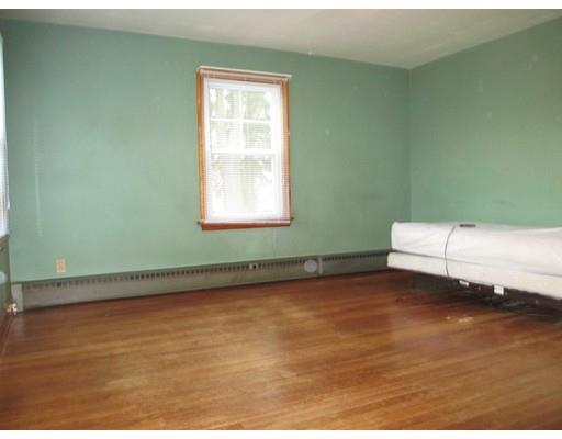 25 Carpenter Ave, Worcester, MA 01605 photo 8
