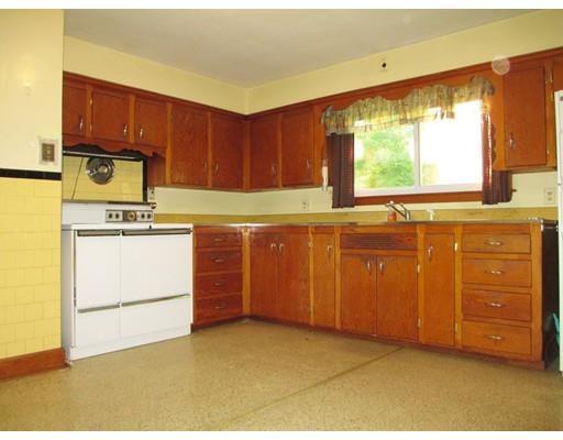 25 Carpenter Ave, Worcester, MA 01605 photo 5