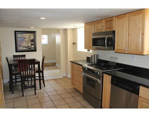 14 Fair St, Gloucester, MA 01930 photo 4