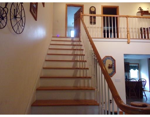 3 Garrison Ln, Acushnet, MA 02743 photo 8