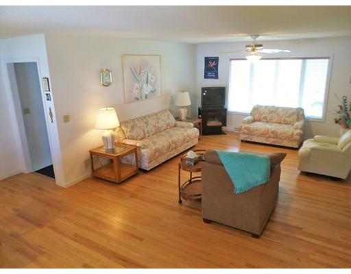 172 Winterset Dr, Springfield, MA 01129 photo 3