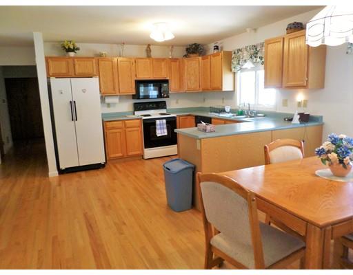 172 Winterset Dr, Springfield, MA 01129 photo 7