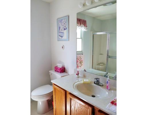 172 Winterset Dr, Springfield, MA 01129 photo 13