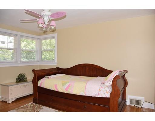 80 Chickering Rd, Dedham, MA 02026 photo 12