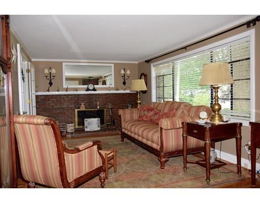 80 Chickering Rd, Dedham, MA 02026 photo 3