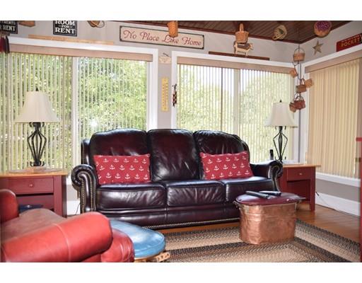 80 Chickering Rd, Dedham, MA 02026 photo 8