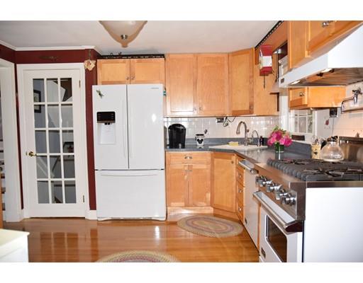 80 Chickering Rd, Dedham, MA 02026 photo 5