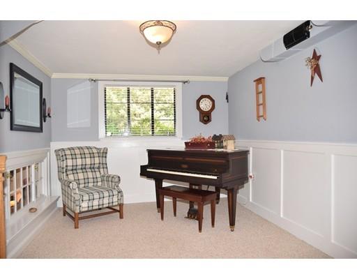 80 Chickering Rd, Dedham, MA 02026 photo 14